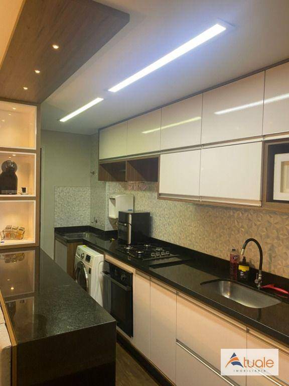 Apartamento à venda com 2 quartos, 62m² - Foto 1