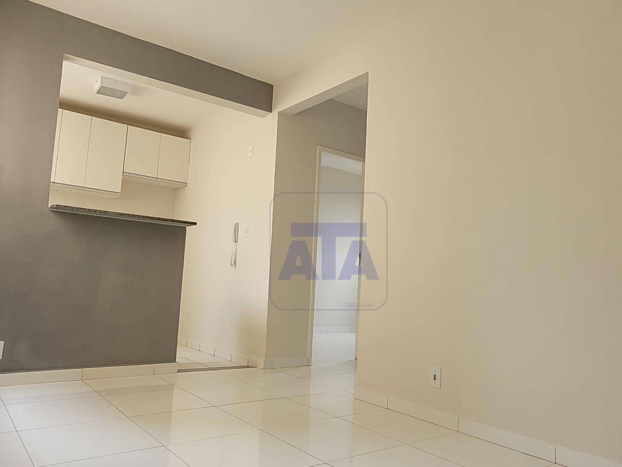 Apartamento à venda com 2 quartos, 46m² - Foto 2