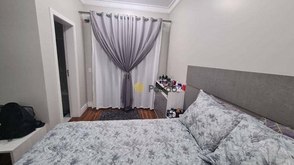 Sobrado à venda com 6 quartos, 585m² - Foto 24