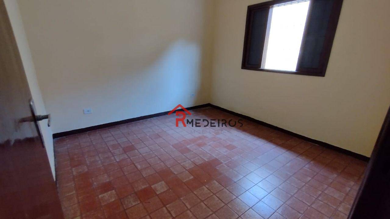 Casa à venda com 2 quartos, 120m² - Foto 8