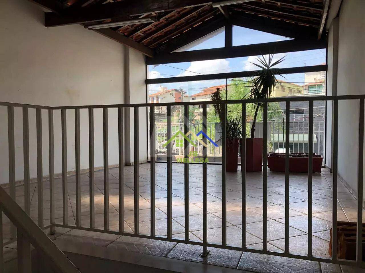 Sobrado à venda com 1 quarto, 128m² - Foto 1