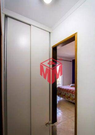 Apartamento à venda com 3 quartos, 90m² - Foto 11