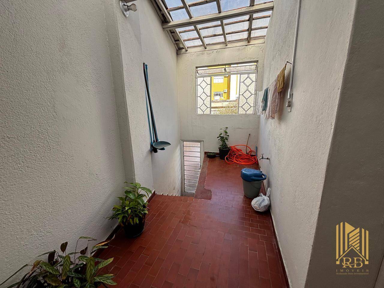 Casa à venda com 2 quartos, 152m² - Foto 4