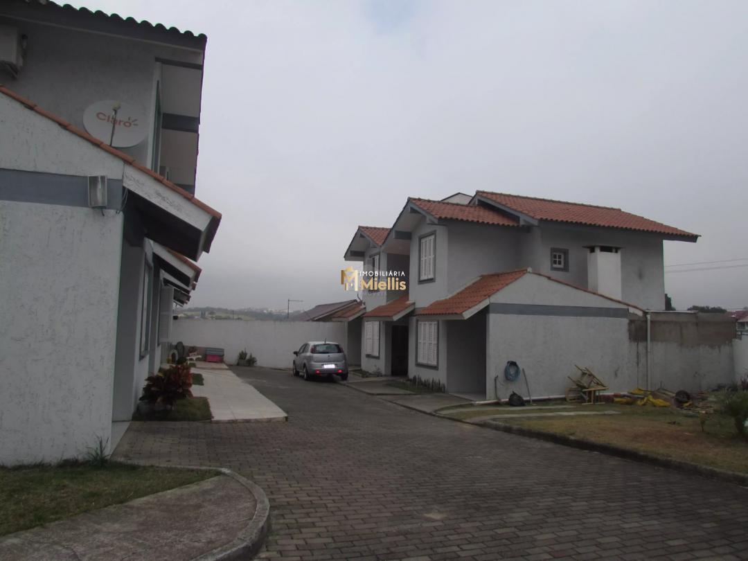 Casa à venda com 2 quartos, 87m² - Foto 2