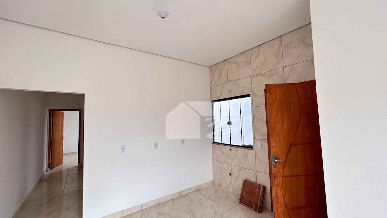 Casa à venda com 2 quartos, 47m² - Foto 5