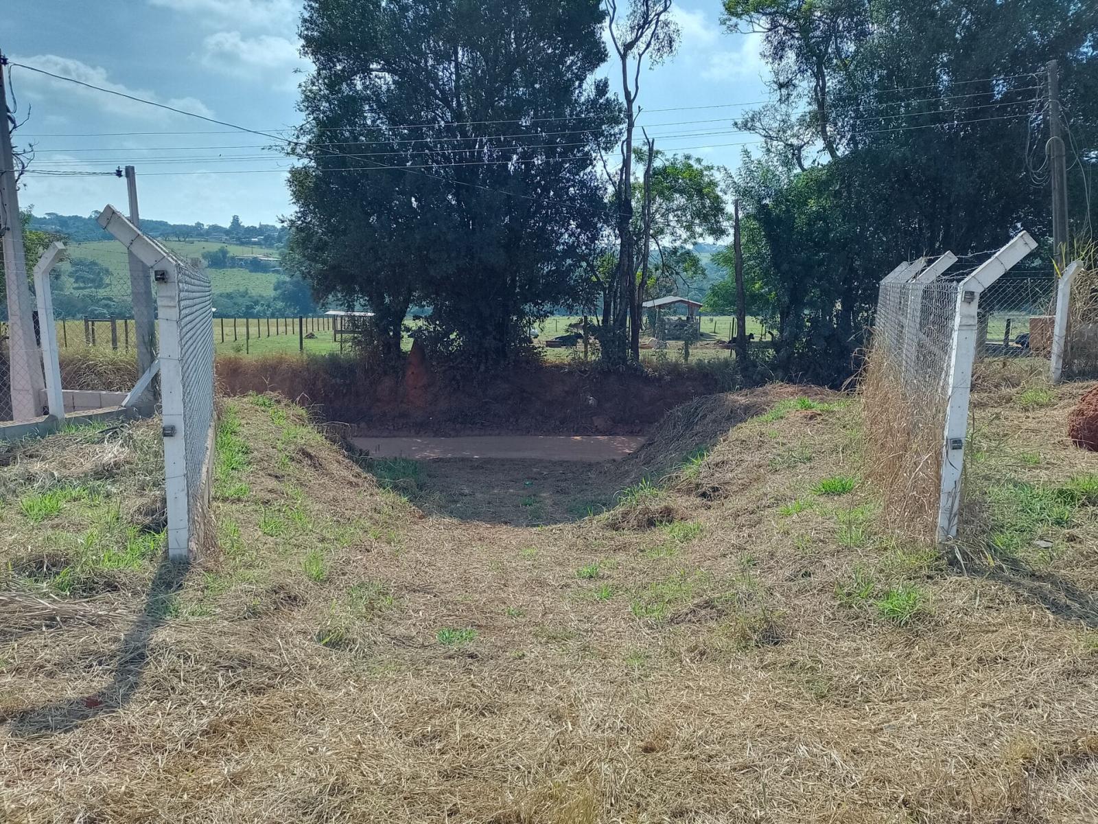 Terreno à venda, 1585m² - Foto 8