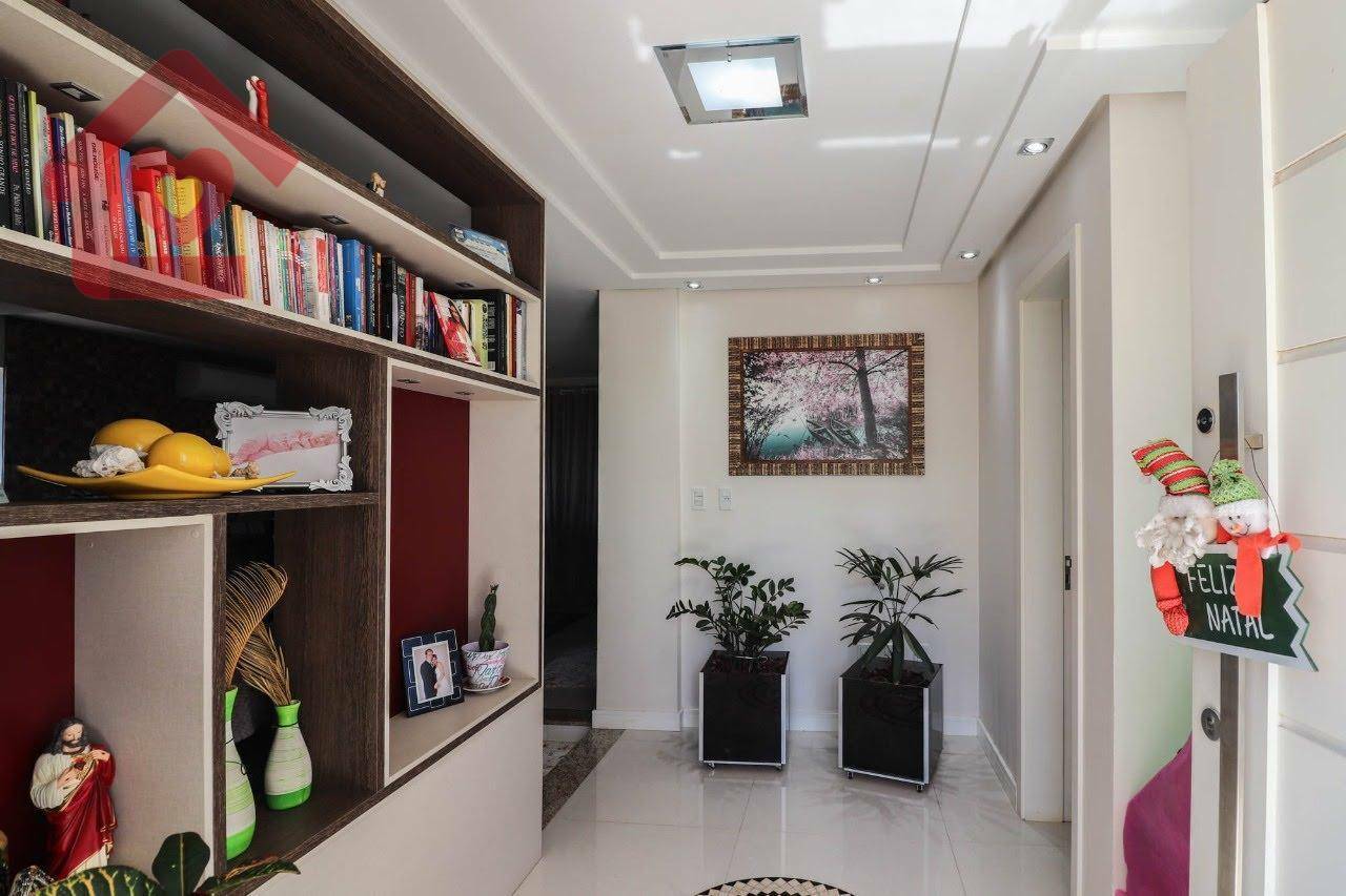 Casa à venda com 3 quartos, 226m² - Foto 10