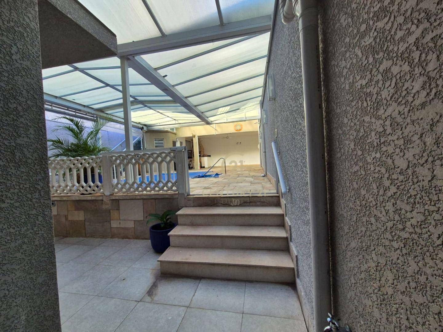 Casa à venda com 5 quartos, 310m² - Foto 28