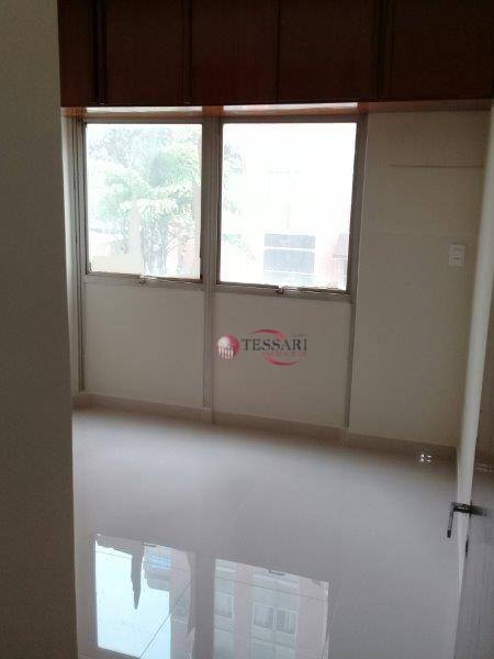 Apartamento à venda com 3 quartos, 100m² - Foto 2