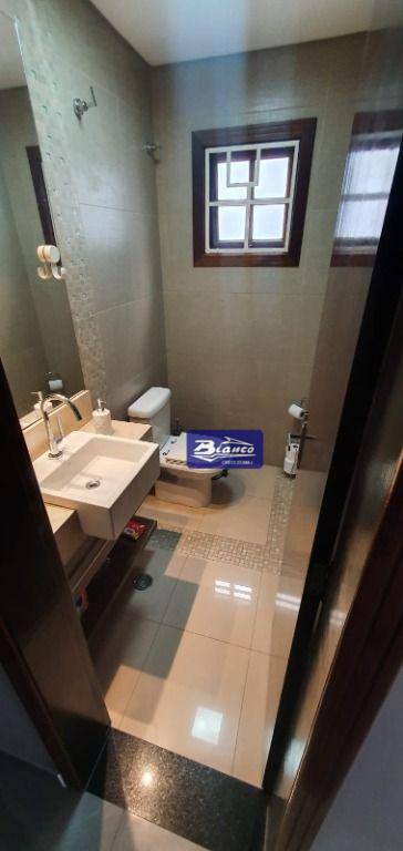 Sobrado, 2 quartos, 252 m² - Foto 25