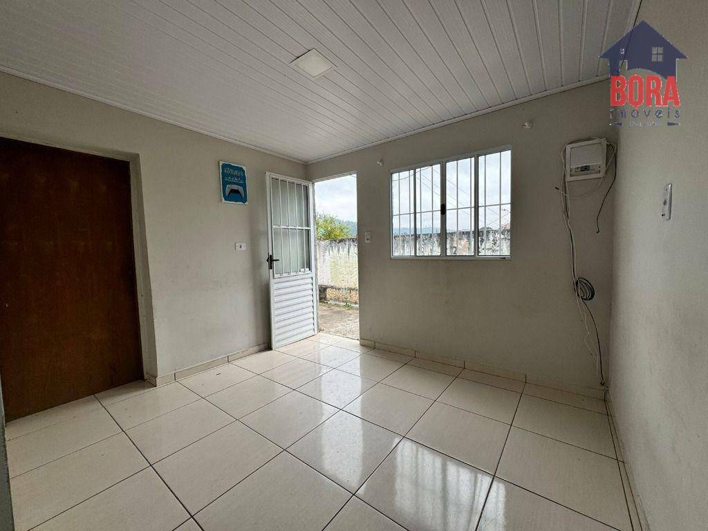 Casa à venda com 2 quartos, 95m² - Foto 1