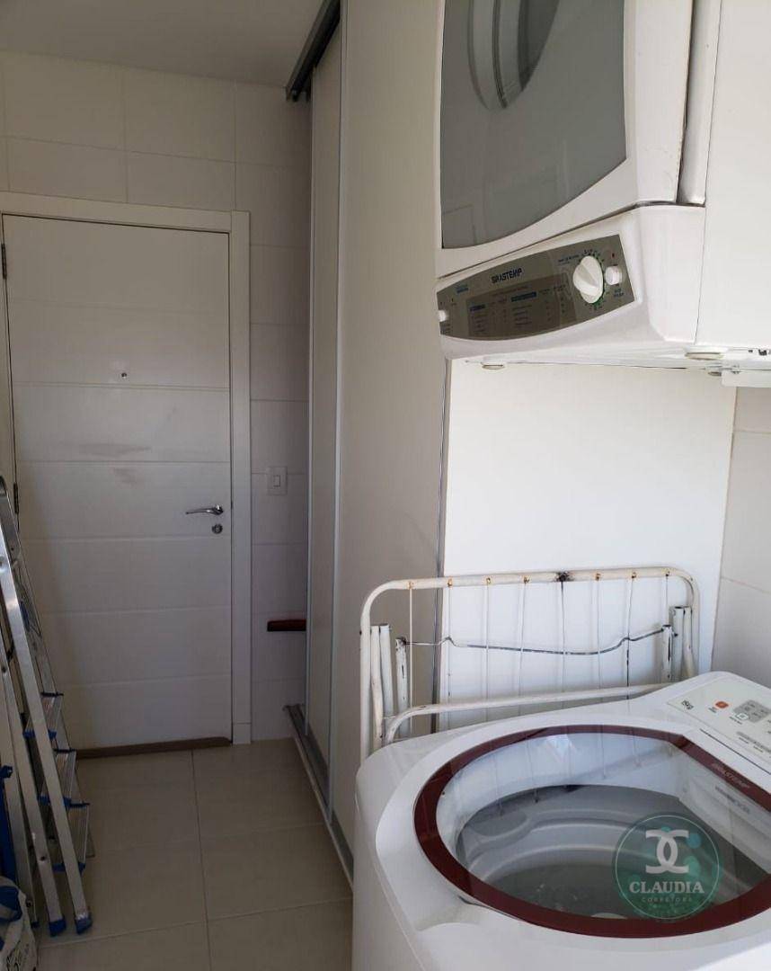 Apartamento à venda com 3 quartos, 204m² - Foto 13