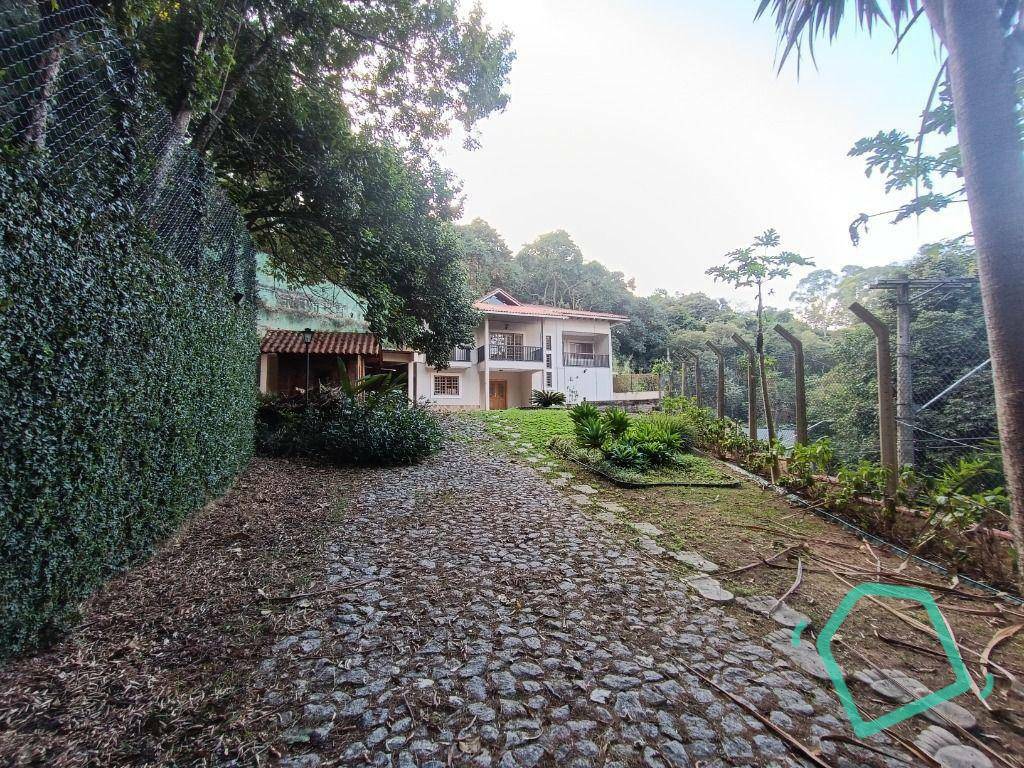 Casa de Condomínio à venda e aluguel com 4 quartos, 346m² - Foto 1