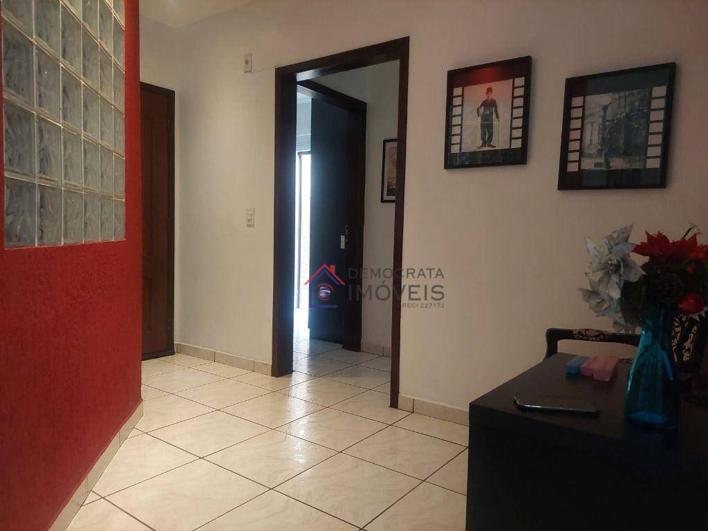 Apartamento à venda com 3 quartos, 86m² - Foto 4