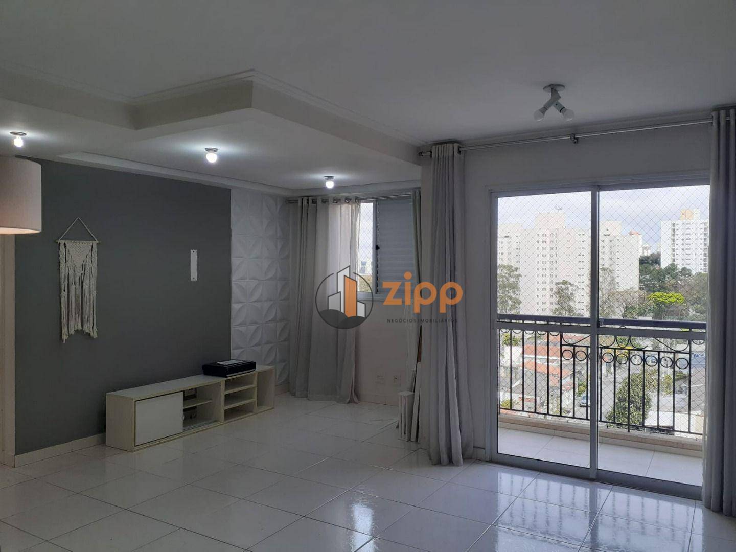 Apartamento à venda com 2 quartos, 63m² - Foto 1