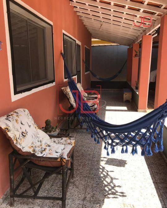 Casa, 3 quartos, 214 m² - Foto 1