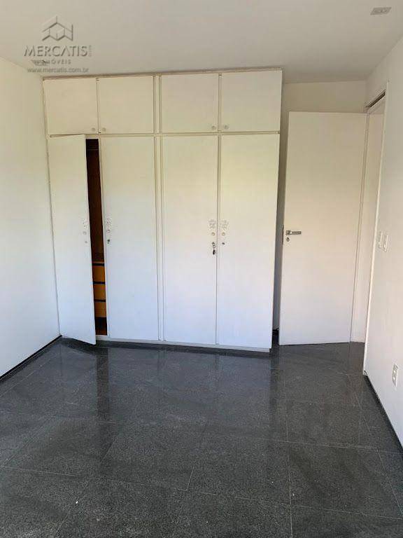 Apartamento à venda com 4 quartos, 195m² - Foto 20