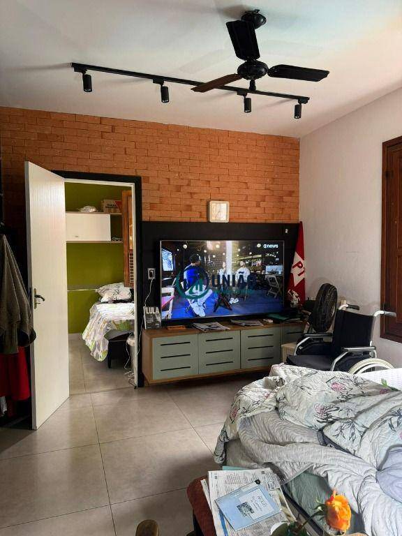 Casa à venda com 4 quartos, 1000m² - Foto 65
