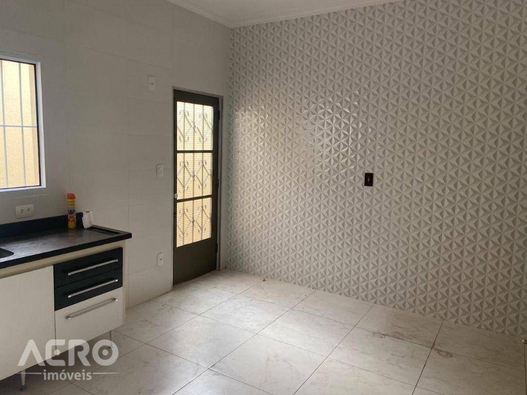 Casa para alugar com 3 quartos, 280m² - Foto 8