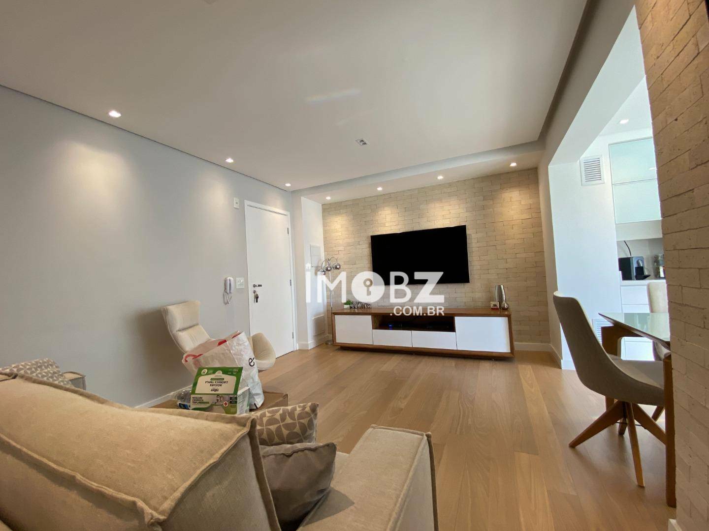 Apartamento à venda com 2 quartos, 57m² - Foto 1