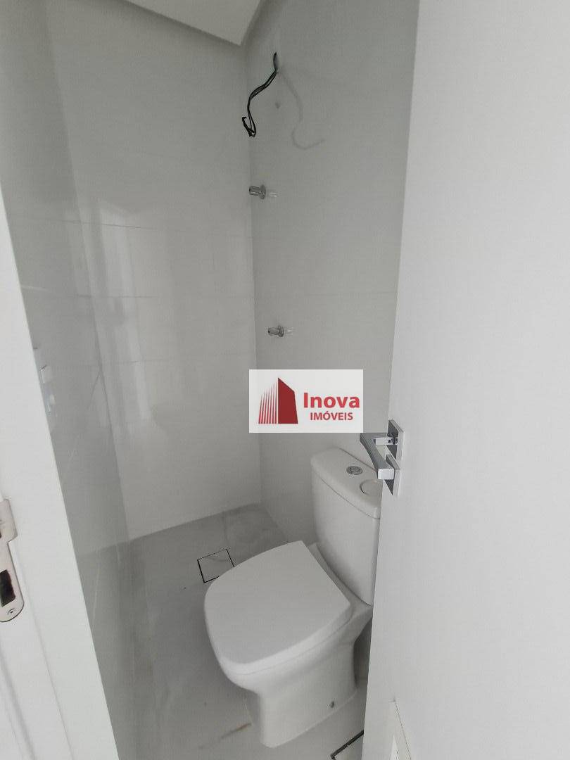 Apartamento à venda com 4 quartos, 225m² - Foto 35