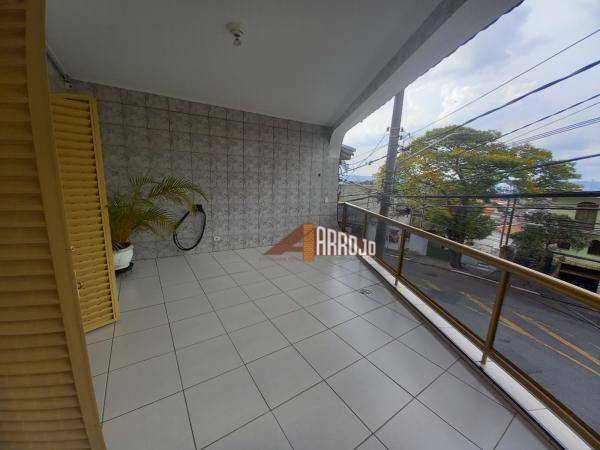 Sobrado à venda com 3 quartos, 160m² - Foto 4