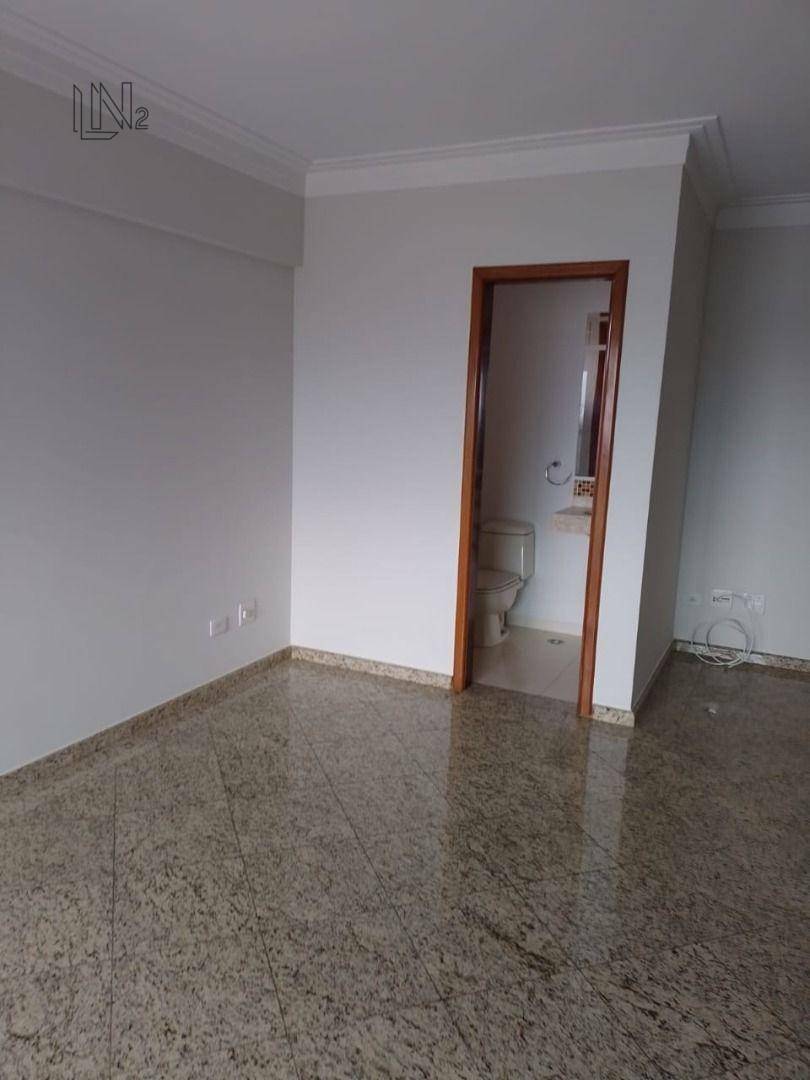 Apartamento à venda com 3 quartos, 137m² - Foto 5