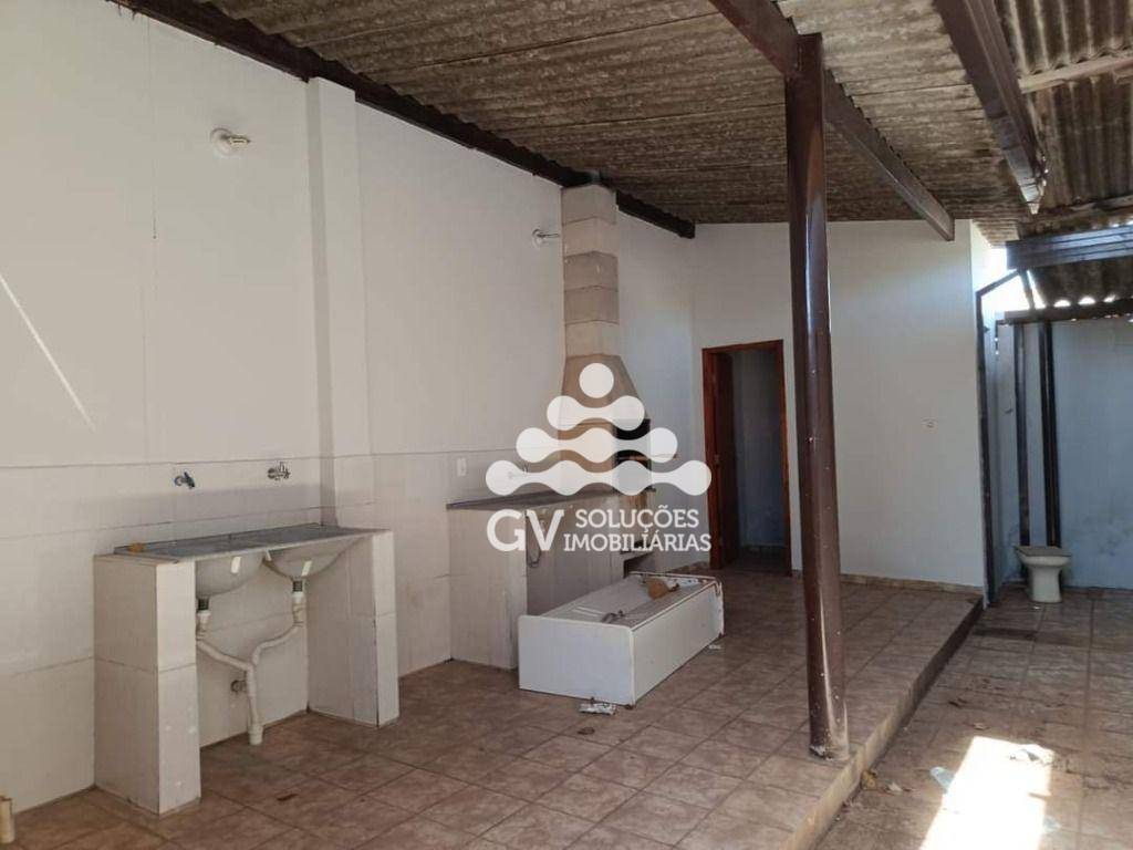 Casa à venda com 2 quartos, 180m² - Foto 22