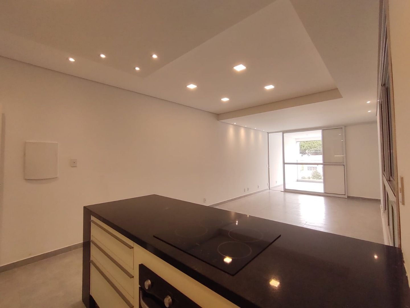 Apartamento à venda com 2 quartos, 86m² - Foto 10