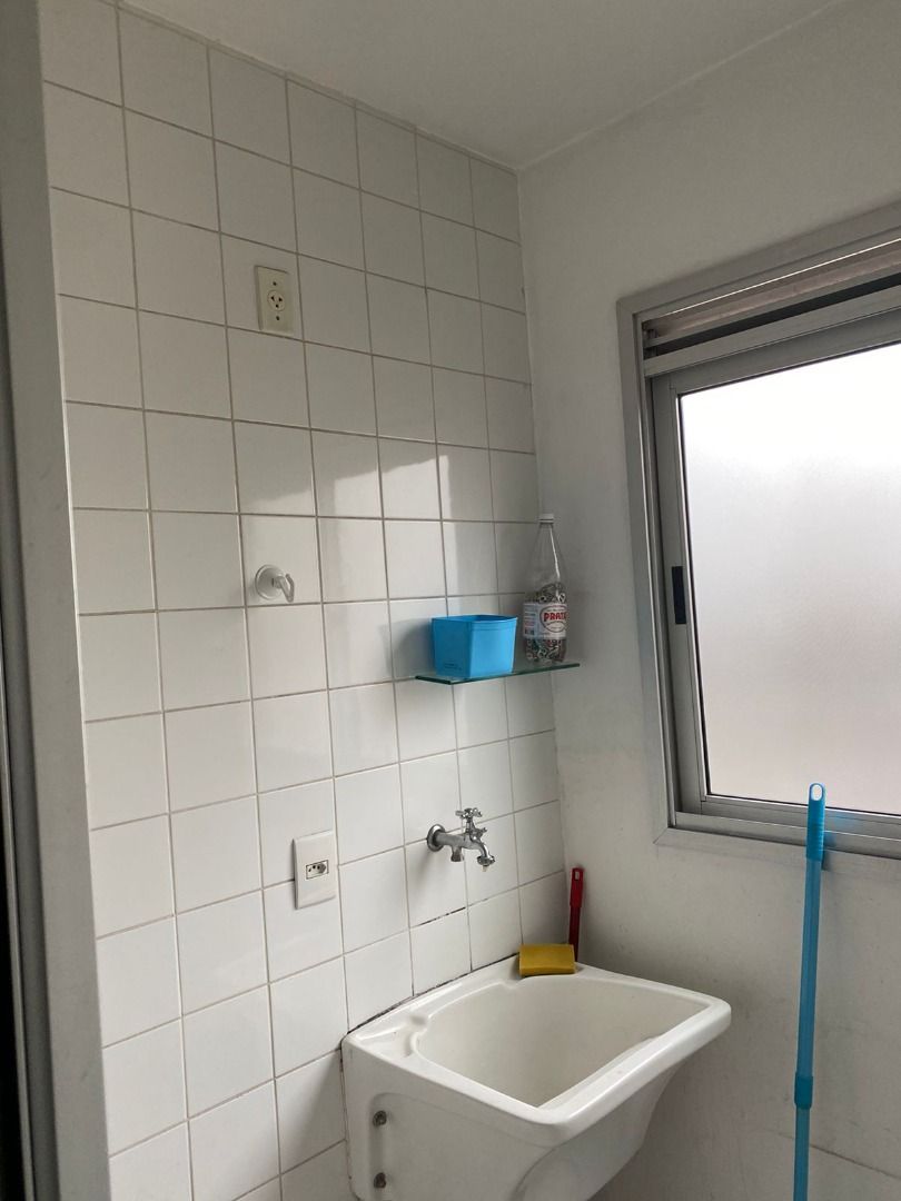 Apartamento à venda com 2 quartos, 48m² - Foto 2