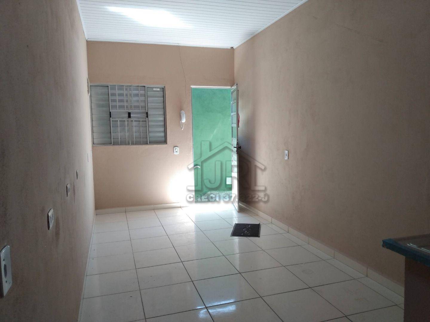 Casa para alugar com 1 quarto, 25m² - Foto 2