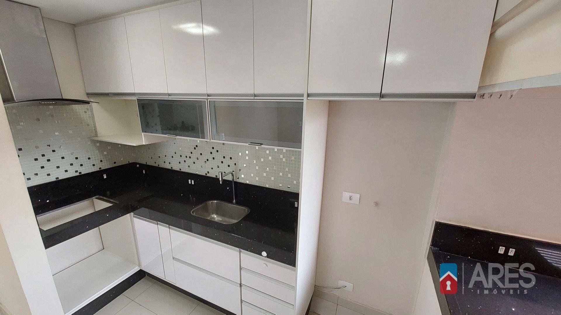 Apartamento à venda com 3 quartos, 67m² - Foto 3