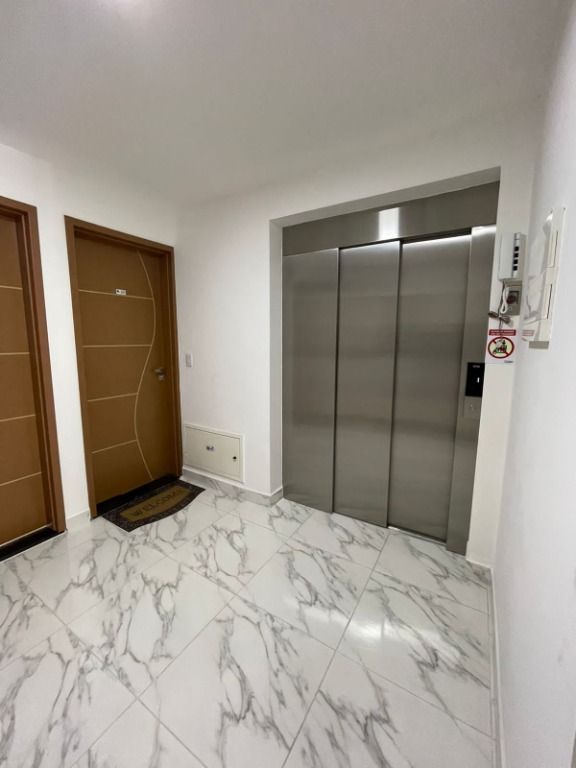 Apartamento à venda com 2 quartos, 52m² - Foto 13