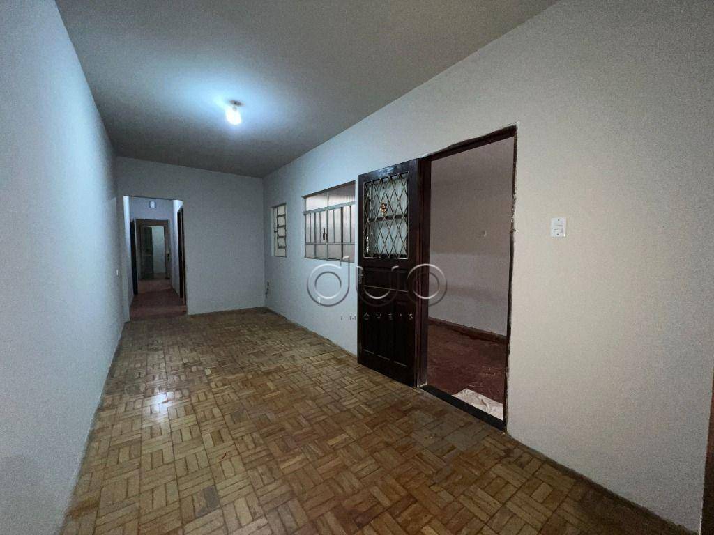 Casa à venda com 2 quartos, 91m² - Foto 1