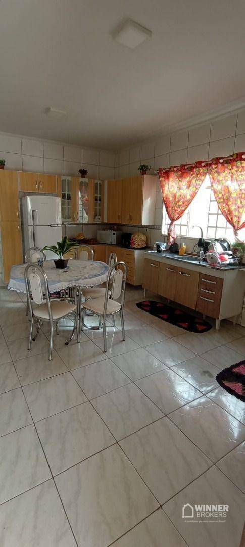 Casa à venda com 4 quartos, 220m² - Foto 6