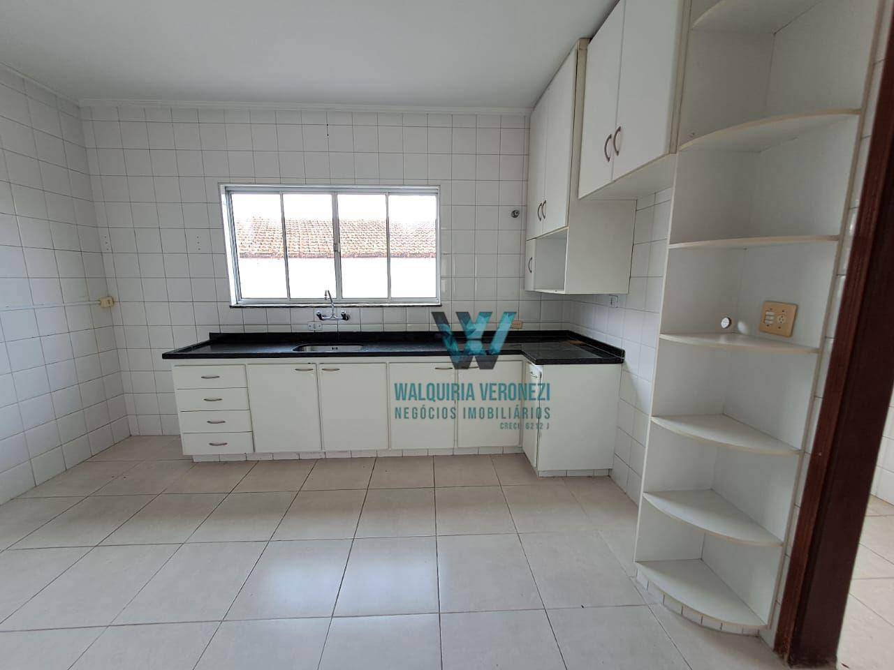 Apartamento à venda com 2 quartos, 90m² - Foto 3