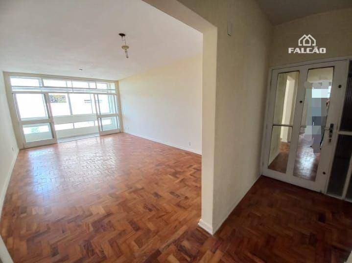 Apartamento à venda com 3 quartos, 150m² - Foto 3