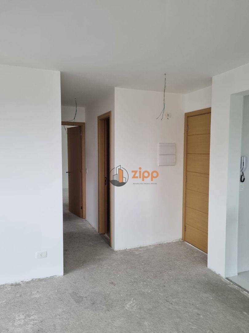 Apartamento à venda com 2 quartos, 77m² - Foto 1