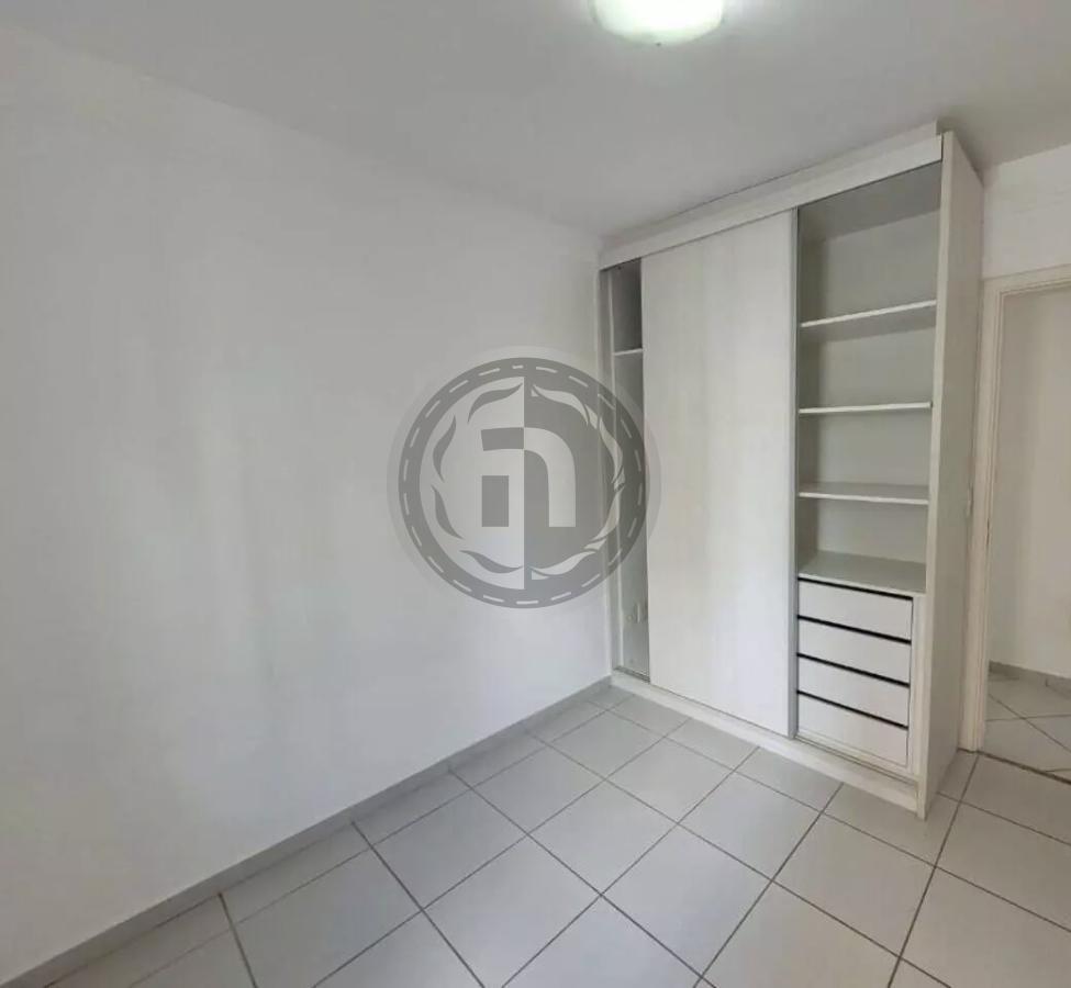 Apartamento à venda com 3 quartos, 143m² - Foto 9