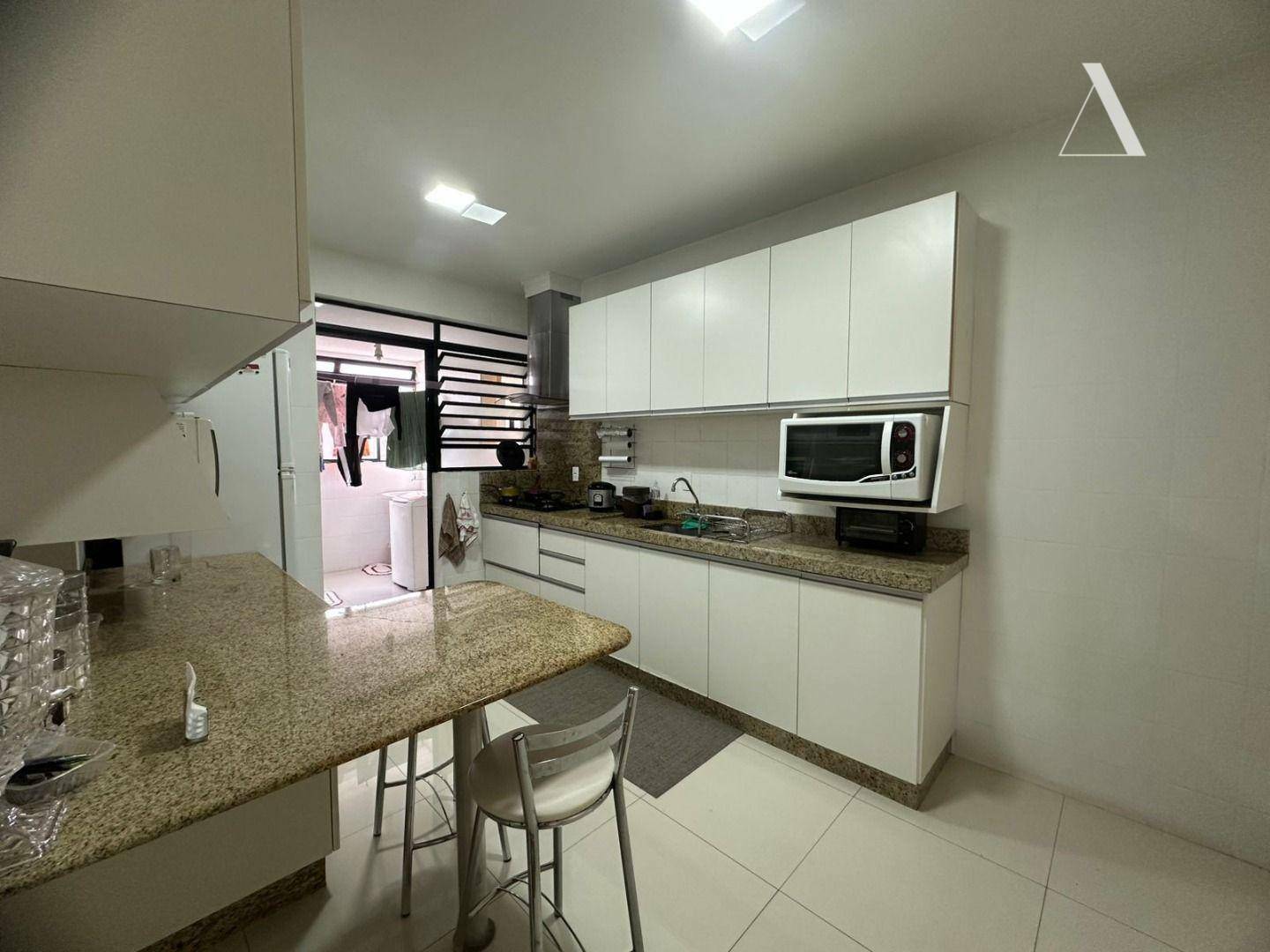 Apartamento à venda com 2 quartos, 121m² - Foto 10