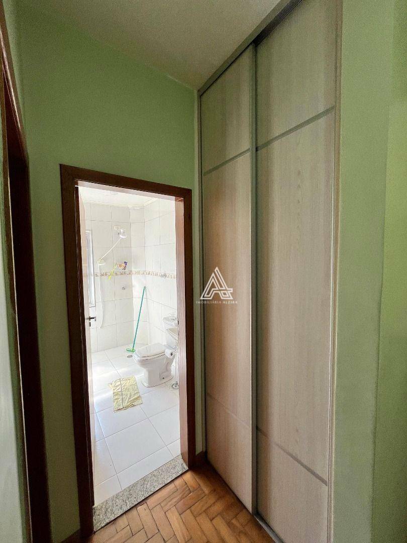 Apartamento à venda com 2 quartos, 80m² - Foto 25