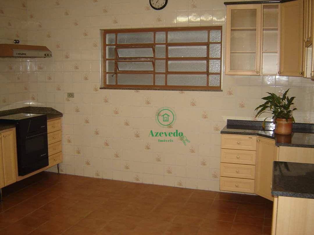 Sobrado à venda com 3 quartos, 262m² - Foto 4