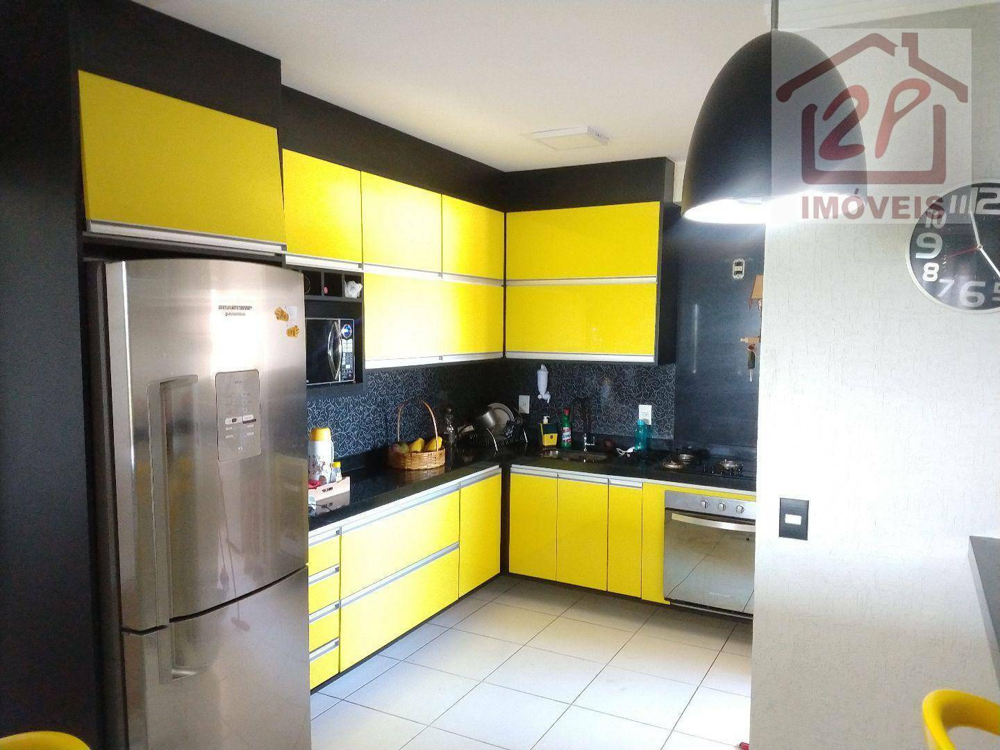 Apartamento à venda com 3 quartos, 99m² - Foto 4