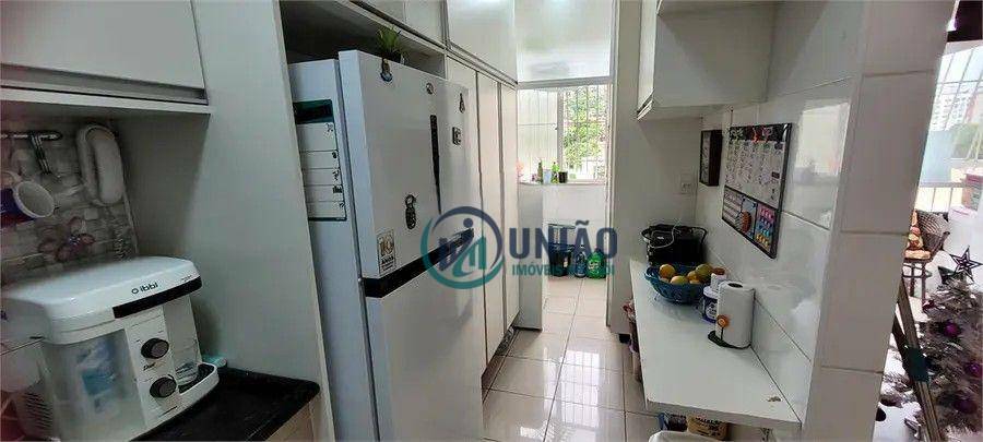 Apartamento à venda com 2 quartos, 70m² - Foto 12