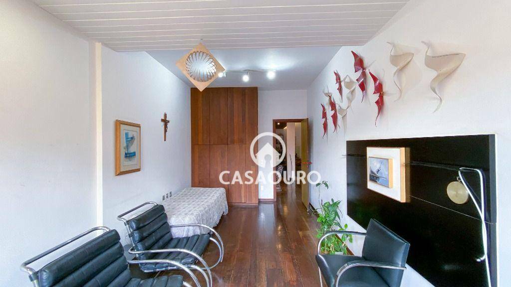 Casa à venda com 4 quartos, 283m² - Foto 14