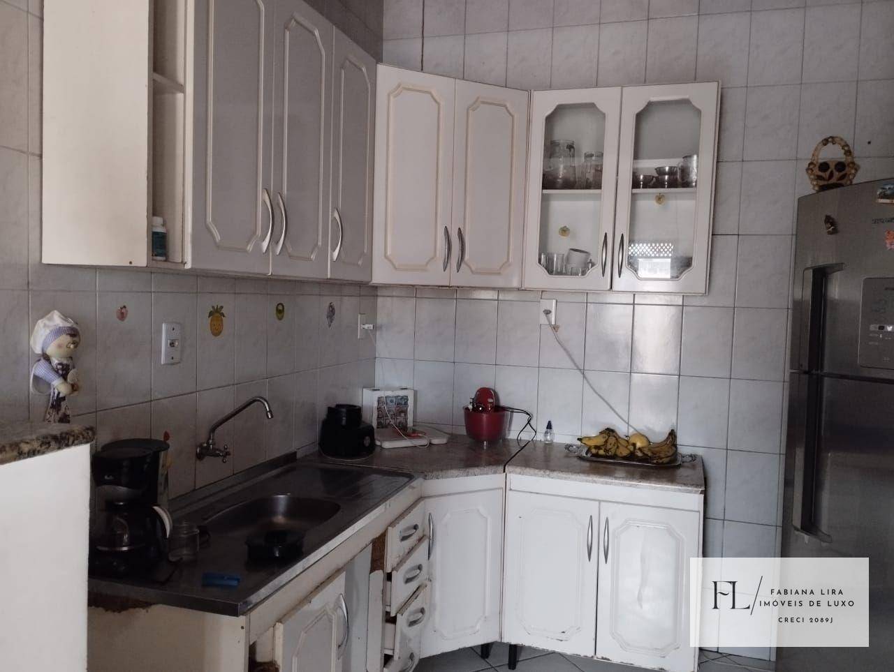 Casa à venda com 3 quartos, 250m² - Foto 17