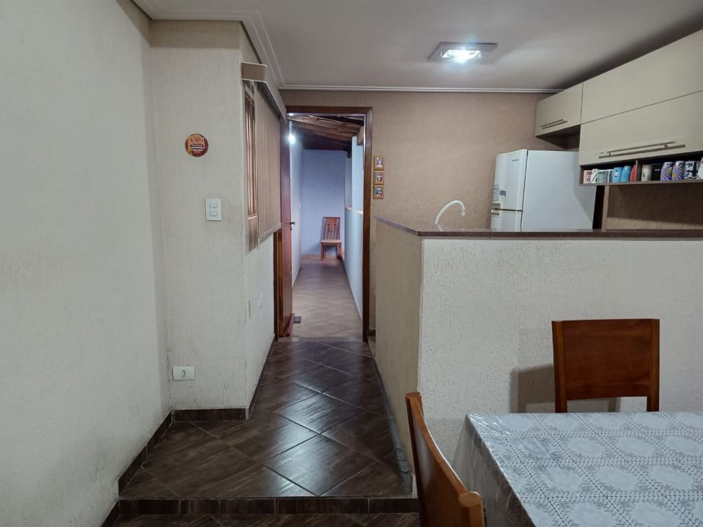 Casa à venda com 3 quartos, 200m² - Foto 29