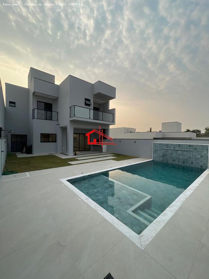 Casa de Condomínio à venda com 3 quartos, 258m² - Foto 20