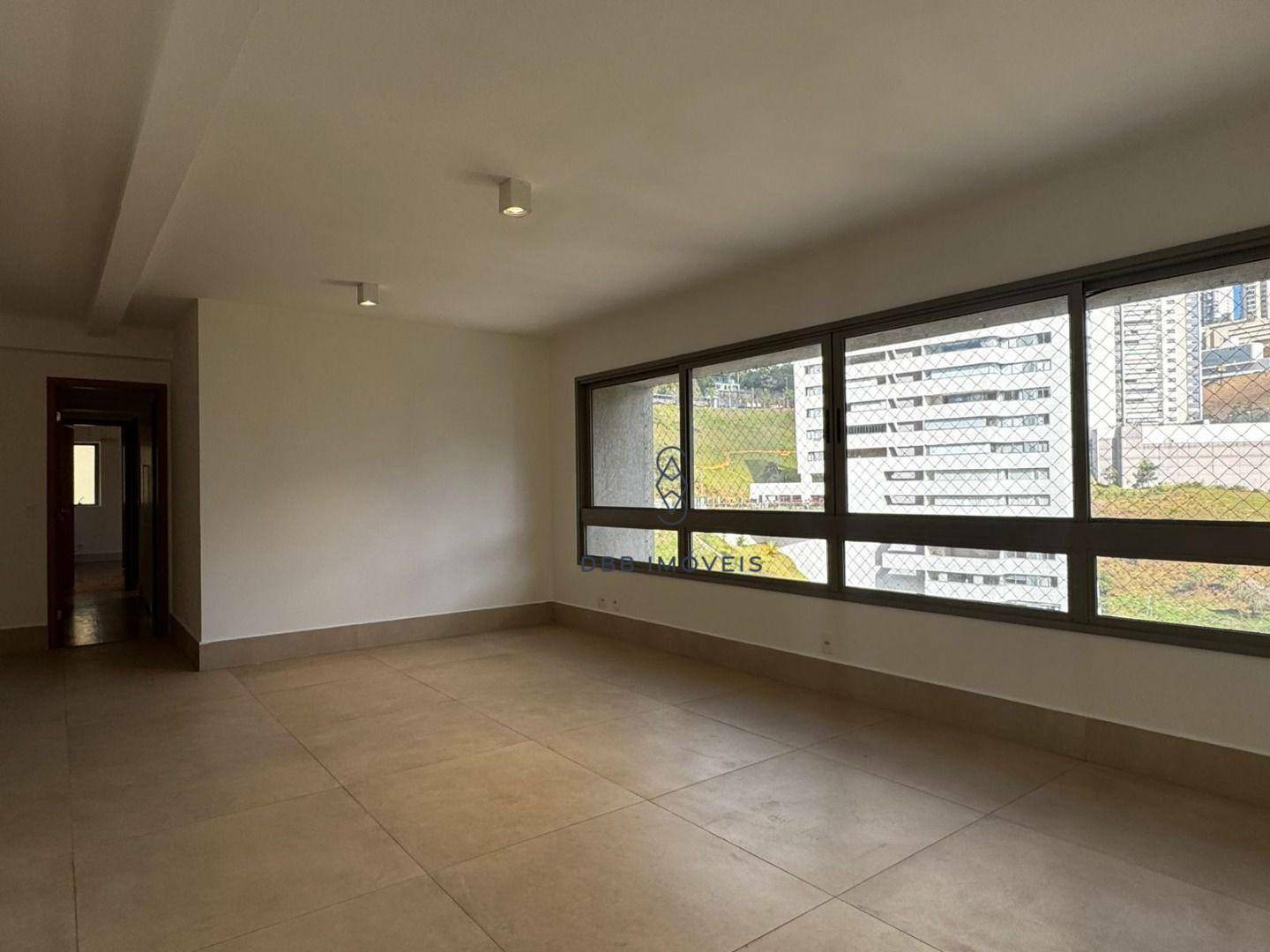 Apartamento à venda com 4 quartos, 163m² - Foto 1