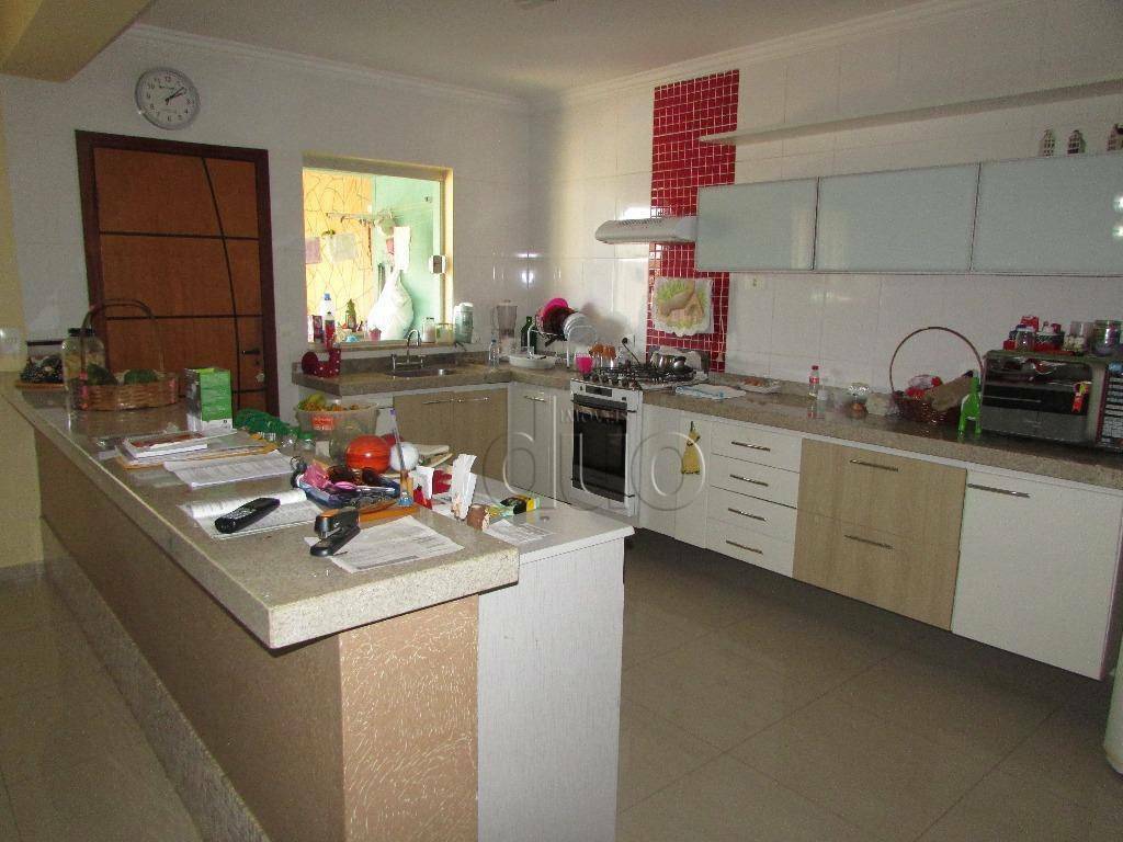 Casa à venda com 4 quartos, 305m² - Foto 11